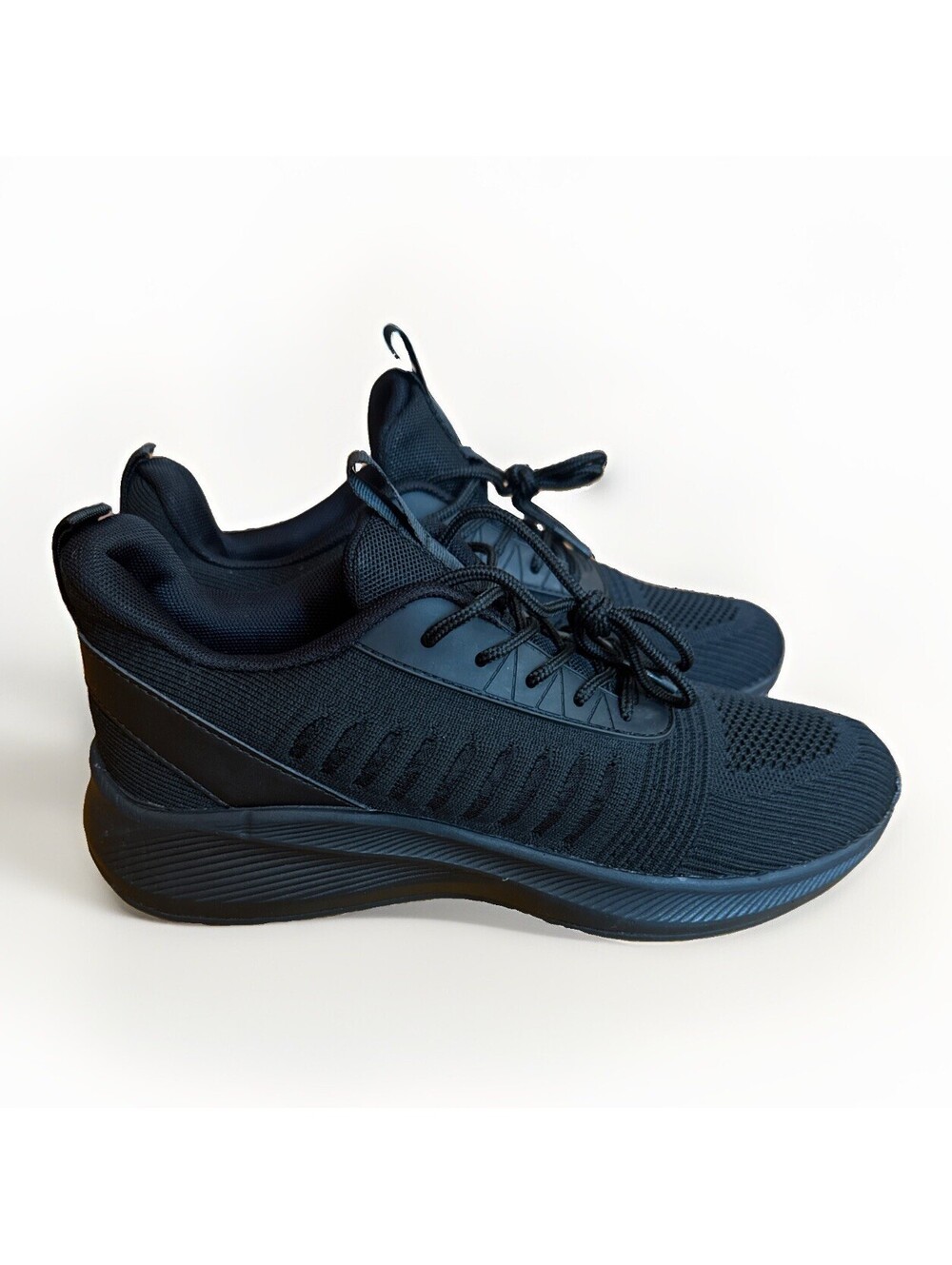 NEW Plain Black Athletic Shoes Ladies Size 8.5